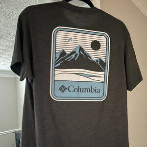 Men's Large Columbia Short Sleeve T-Shirt